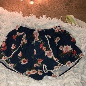 FLORAL SHORTS😍😍😍😍